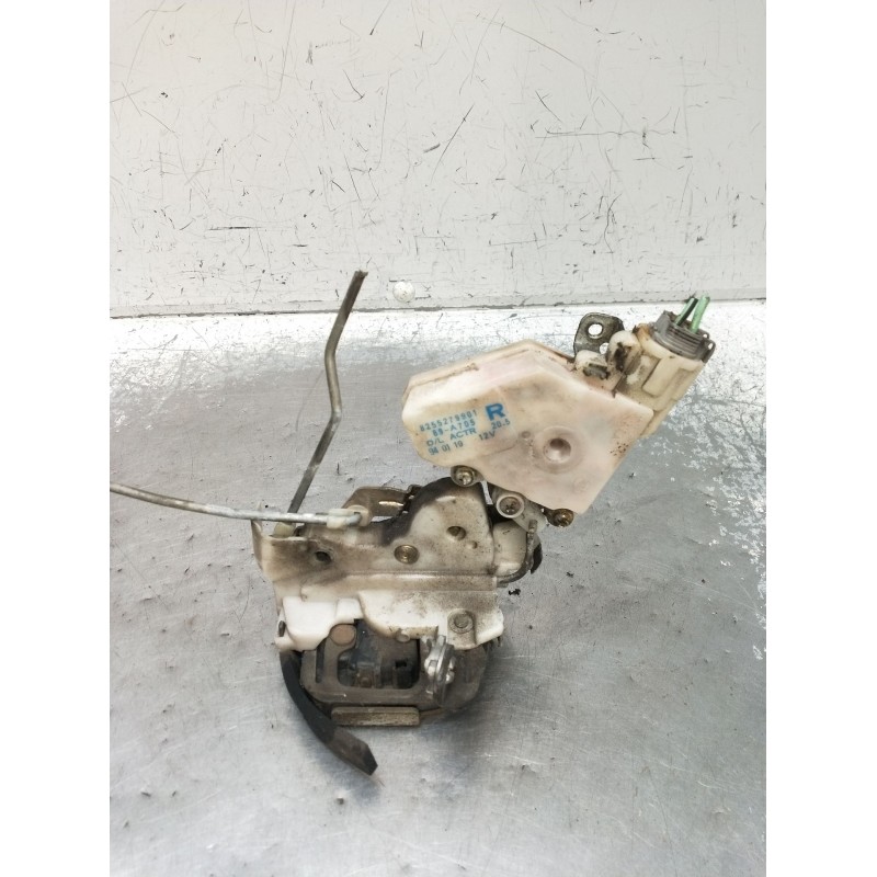 Recambio de motor cierre centralizado trasero derecho para nissan primera (p10) 2.0 16v referencia OEM IAM 8255279901 89A705 199