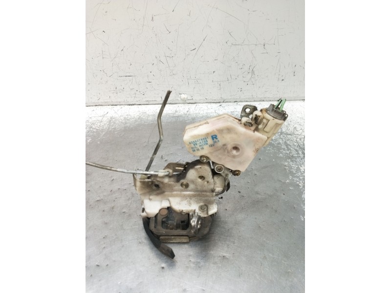 Recambio de motor cierre centralizado trasero derecho para nissan primera (p10) 2.0 16v referencia OEM IAM 8255279901 89A705 199