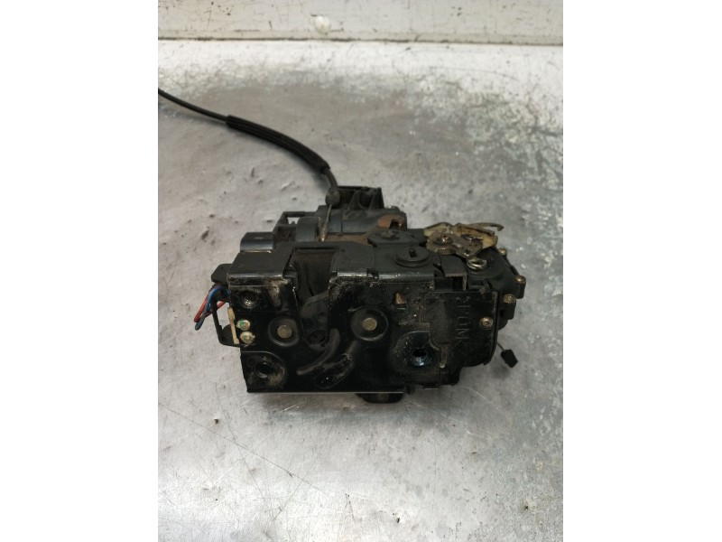 Recambio de motor cierre centralizado trasero derecho para volkswagen golf iv (1j1) 1.9 tdi referencia OEM IAM  5P 1998