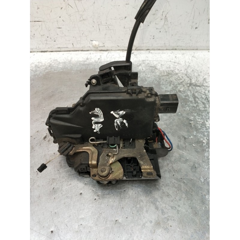 Recambio de motor cierre centralizado trasero derecho para volkswagen golf iv (1j1) 1.9 tdi referencia OEM IAM  5P 1998