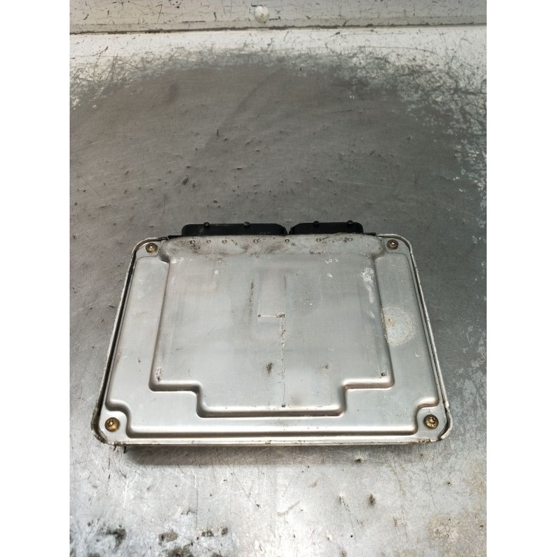 Recambio de centralita motor uce para volkswagen golf iv (1j1) 1.9 tdi referencia OEM IAM 0281010302 038906019CJ 28SA4320 1998