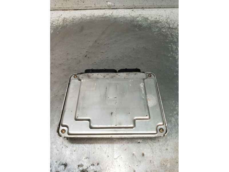 Recambio de centralita motor uce para volkswagen golf iv (1j1) 1.9 tdi referencia OEM IAM 0281010302 038906019CJ 28SA4320 1998