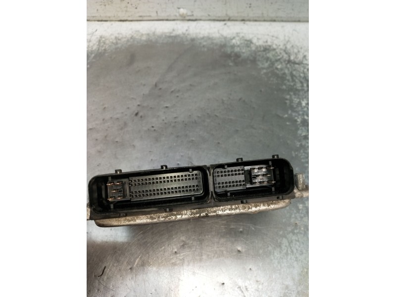 Recambio de centralita motor uce para volkswagen golf iv (1j1) 1.9 tdi referencia OEM IAM 0281010302 038906019CJ 28SA4320 1998