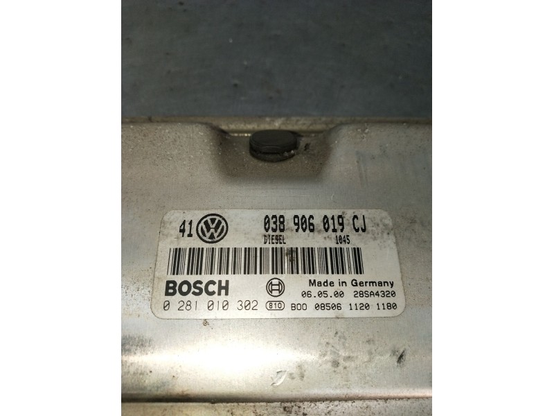 Recambio de centralita motor uce para volkswagen golf iv (1j1) 1.9 tdi referencia OEM IAM 0281010302 038906019CJ 28SA4320 1998