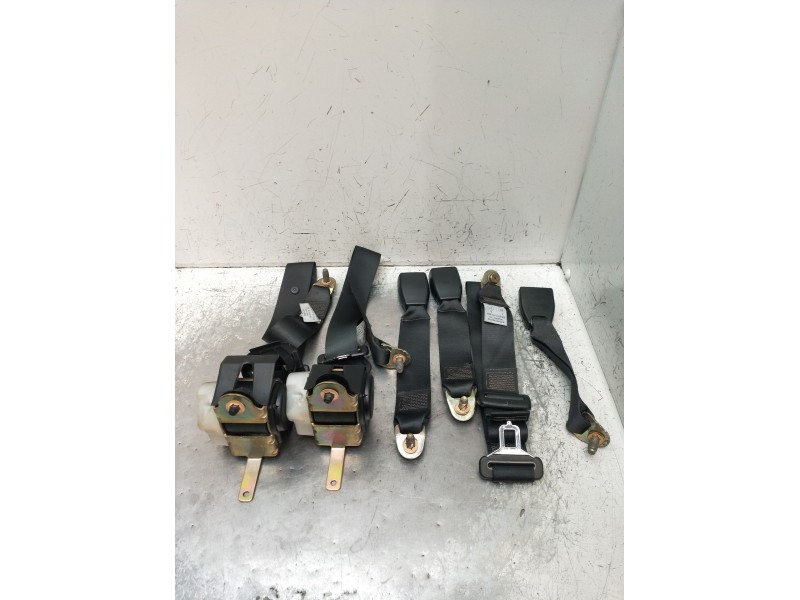 Recambio de juego cinturones trasero para nissan primera (p10) 2.0 16v referencia OEM IAM  4P 1990