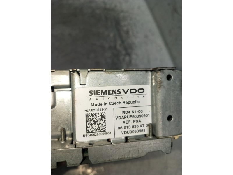 Recambio de sistema audio / radio cd para peugeot 207/207+ (wa_, wc_) 1.6 hdi referencia OEM IAM 96613826XT VDU0090961 2006
