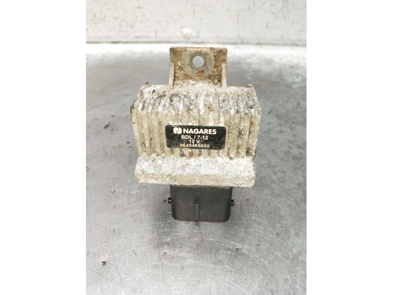 Recambio de caja precalentamiento para peugeot 207/207+ (wa_, wc_) 1.6 hdi referencia OEM IAM 9640469680  2006