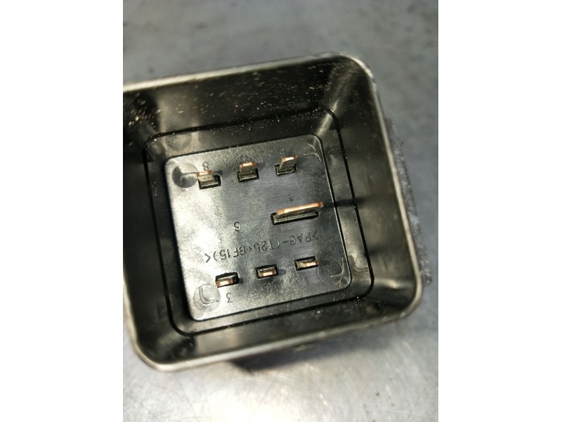 Recambio de caja precalentamiento para peugeot 207/207+ (wa_, wc_) 1.6 hdi referencia OEM IAM 9640469680  2006