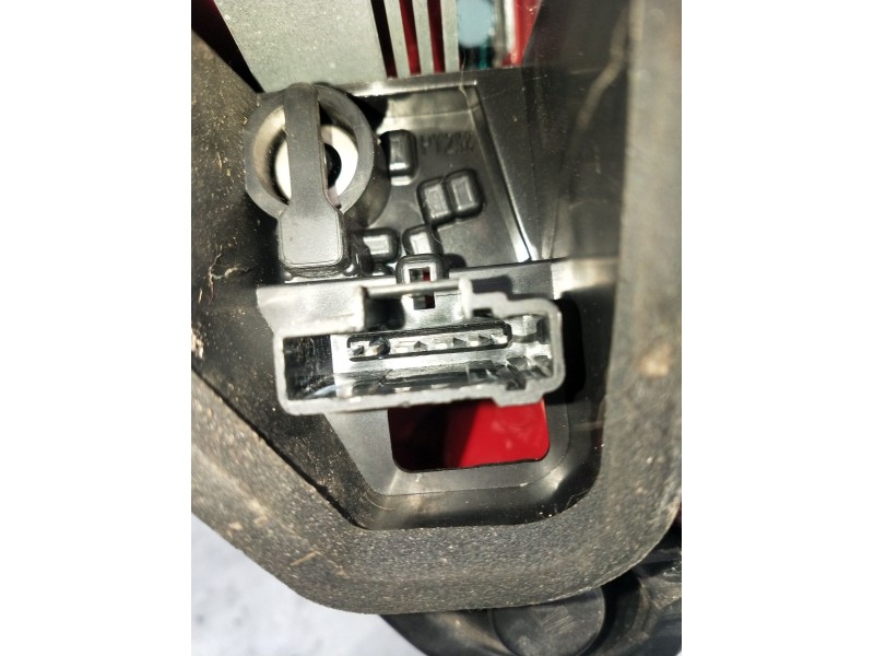 Recambio de piloto trasero derecho para peugeot 207/207+ (wa_, wc_) 1.6 hdi referencia OEM IAM   2006