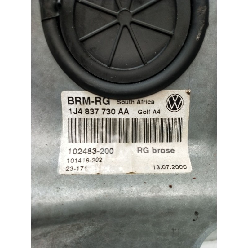 Recambio de elevalunas delantero derecho para volkswagen golf iv (1j1) 1.9 tdi referencia OEM IAM 1J4837730AA 102483200 10141620