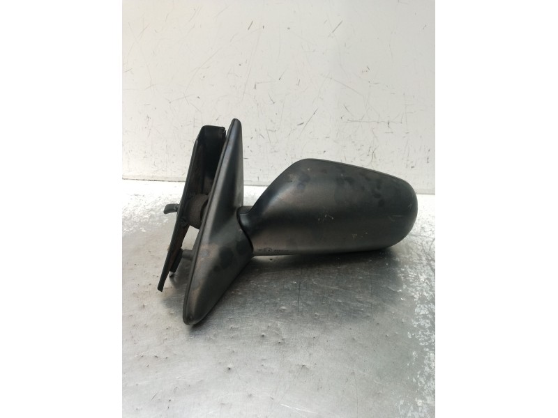 Recambio de retrovisor izquierdo para nissan primera (p10) 2.0 16v referencia OEM IAM  MANUAL 1990
