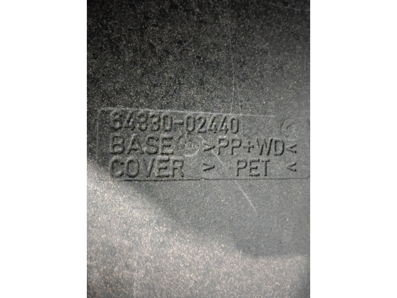 Recambio de bandeja trasera para toyota auris luna referencia OEM IAM   