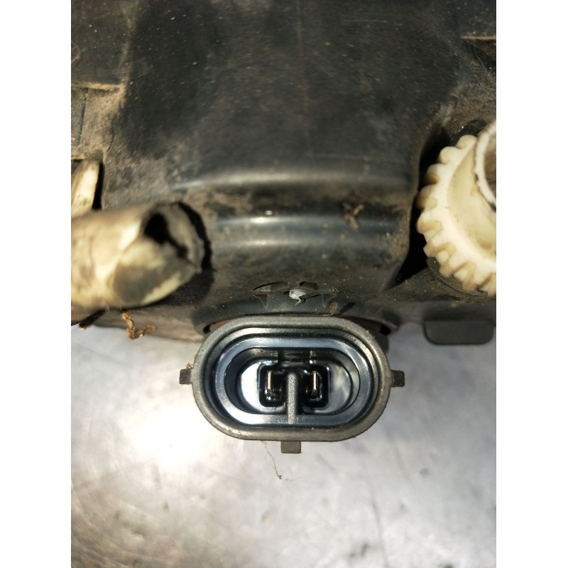 Recambio de faro antiniebla izquierdo para peugeot 207/207+ (wa_, wc_) 1.6 hdi referencia OEM IAM 9650001680 89204712 2006