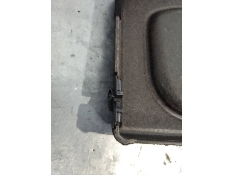 Recambio de bandeja trasera para toyota auris luna referencia OEM IAM   