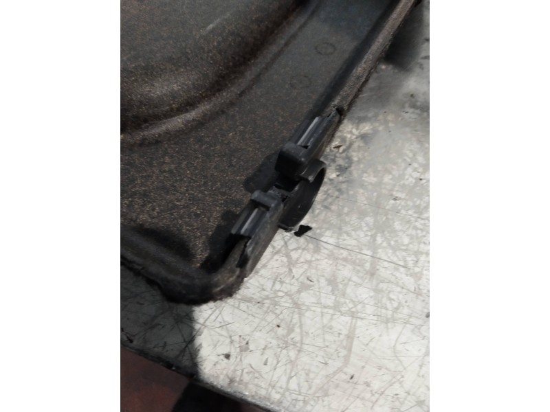 Recambio de bandeja trasera para toyota auris luna referencia OEM IAM   