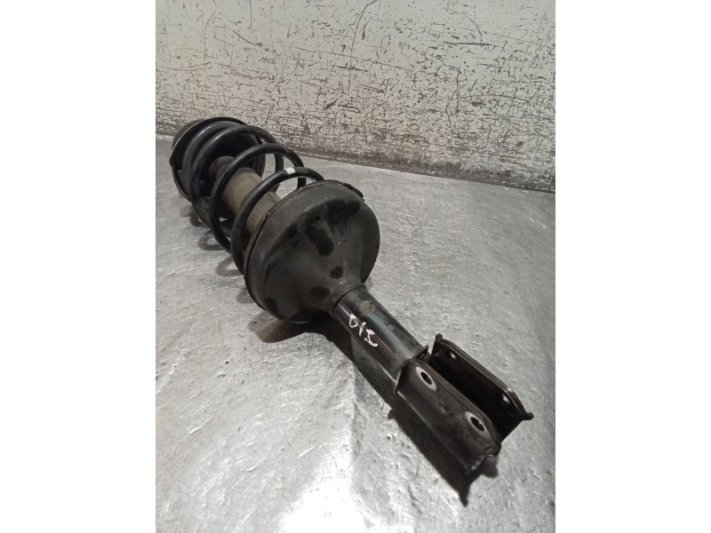 Recambio de amortiguador delantero izquierdo para renault clio ii (bb_, cb_) 1.2 (bb0a, bb0f, bb10, bb1k, bb28, bb2d, bb2h, cb0a