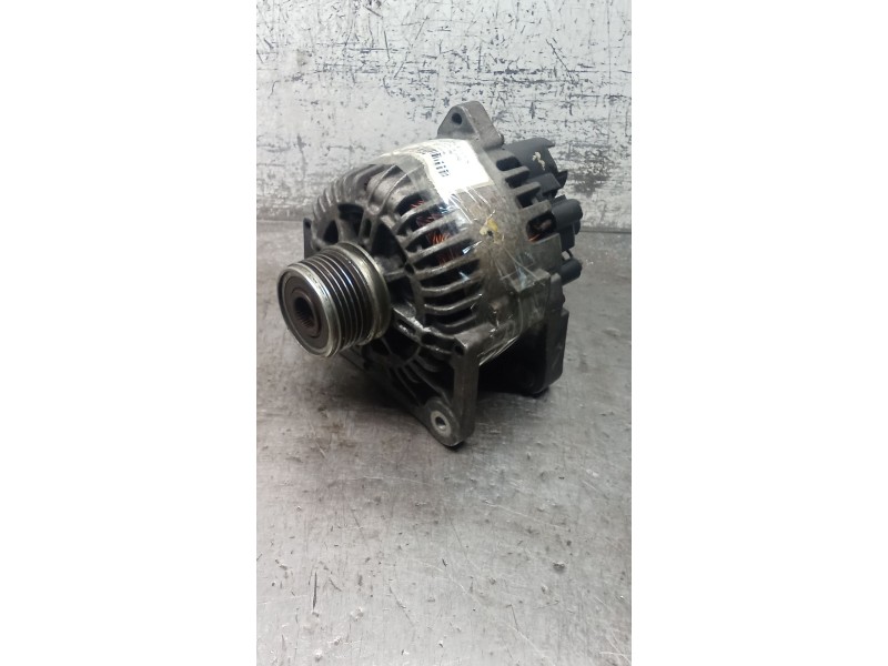Recambio de alternador para renault clio ii (bb_, cb_) 1.5 dci (b/cb07) referencia OEM IAM 8200336806  110A