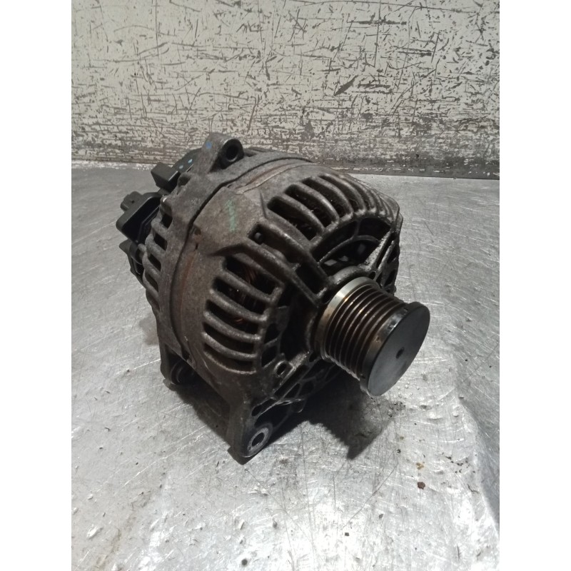 Recambio de alternador para renault laguna ii (bg0/1_) 1.9 dci (bg1a, bg1v) referencia OEM IAM   05