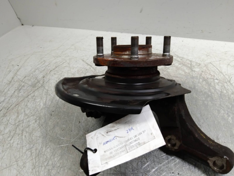 Recambio de mangueta delantera izquierda para nissan almera tino (v10m) 1.8 16v cat referencia OEM IAM   