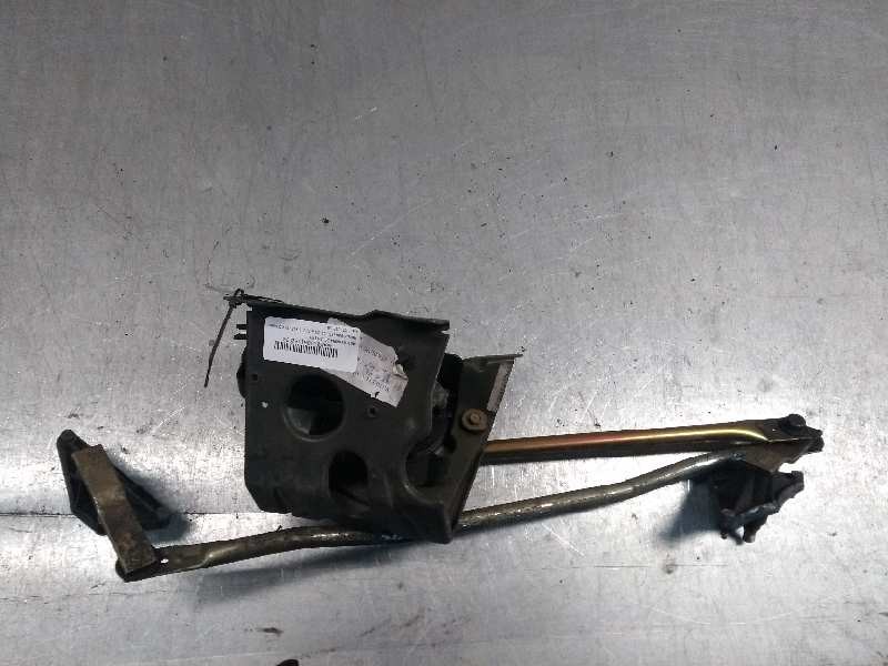 Recambio de motor limpia delantero para nissan vanette cargo (hc23) 2.3 diesel referencia OEM IAM 9390332230  