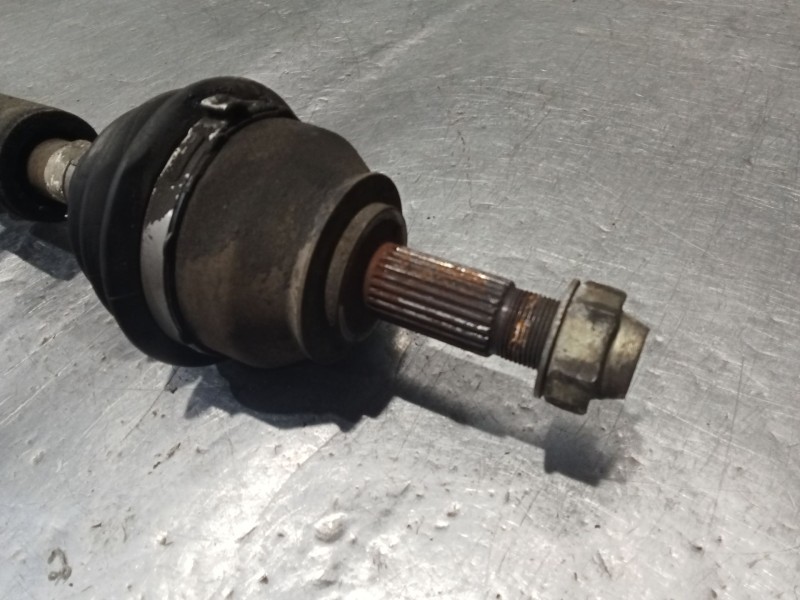 Recambio de transmision delantera izquierda para alfa romeo 147 (937_) 1.9 jtdm 8v (937.axd1a, 937.axu1a, 937.bxu1a) referencia 