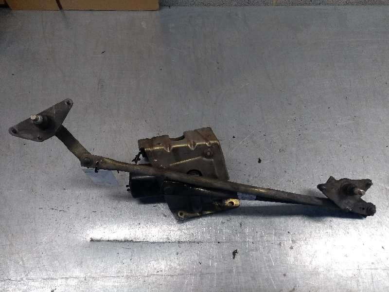 Recambio de motor limpia delantero para nissan vanette cargo (hc23) 2.3 diesel referencia OEM IAM 9390332230  