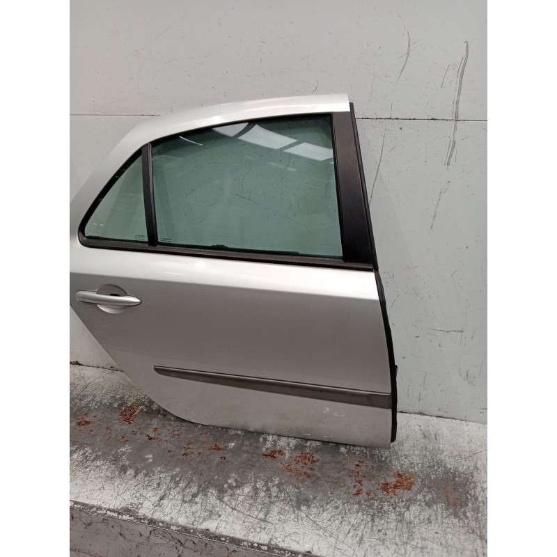 Recambio de puerta trasera derecha para renault laguna ii (bg0/1_) 1.9 dci (bg1a, bg1v) referencia OEM IAM   4P
