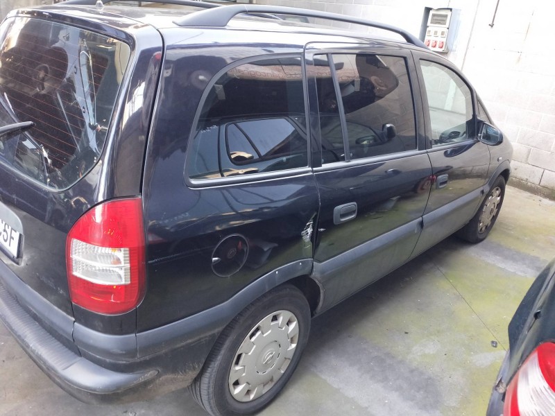 opel zafira a del año 2004