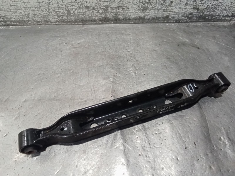 Recambio de brazo suspension inferior trasero derecho para alfa romeo 147 (937_) 1.9 jtdm 8v (937.axd1a, 937.axu1a, 937.bxu1a) r