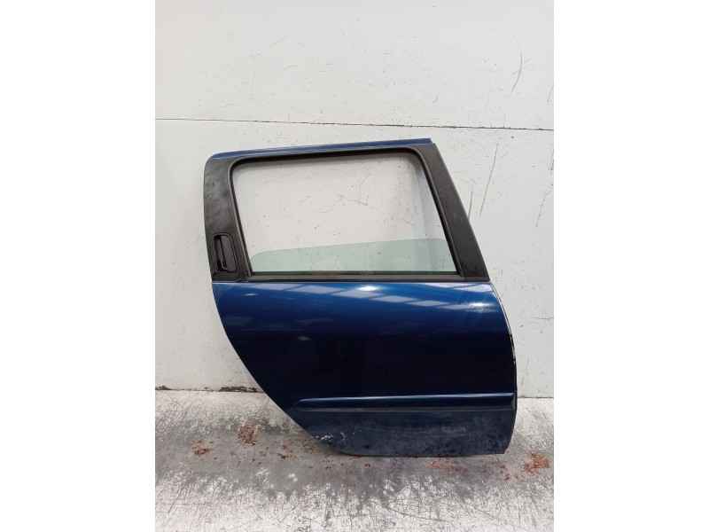 Recambio de puerta trasera derecha para peugeot 206 sw (2e/k) 2.0 hdi referencia OEM IAM   5P