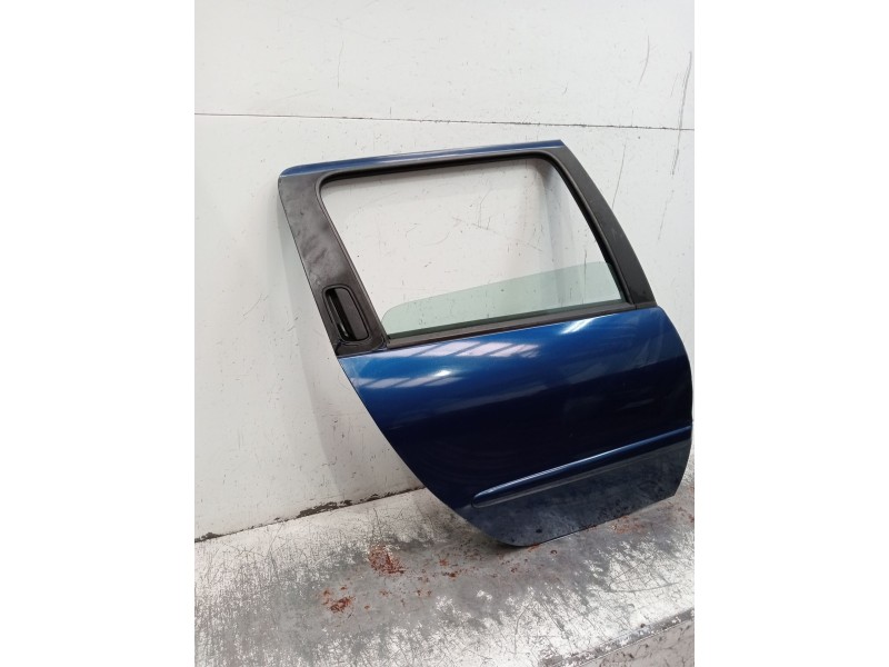 Recambio de puerta trasera derecha para peugeot 206 sw (2e/k) 2.0 hdi referencia OEM IAM   5P