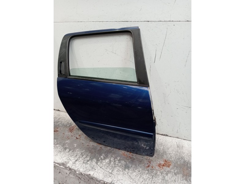 Recambio de puerta trasera derecha para peugeot 206 sw (2e/k) 2.0 hdi referencia OEM IAM   5P
