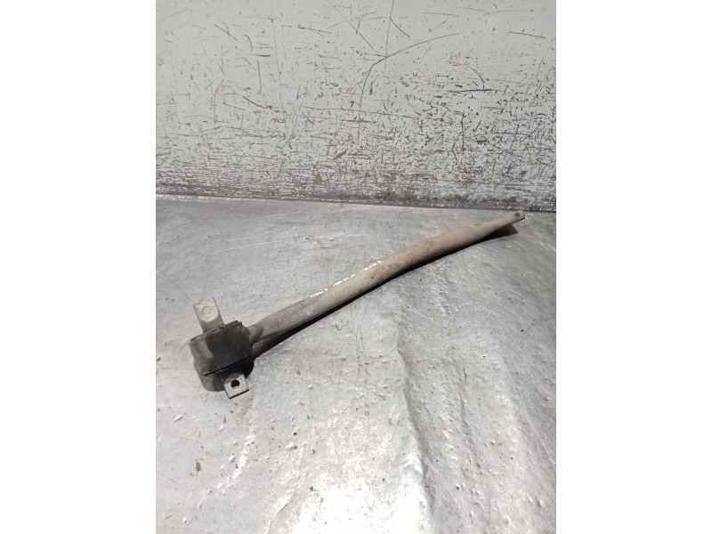 Recambio de brazo suspension inferior trasero izquierdo para alfa romeo 147 (937_) 1.9 jtdm 8v (937.axd1a, 937.axu1a, 937.bxu1a)