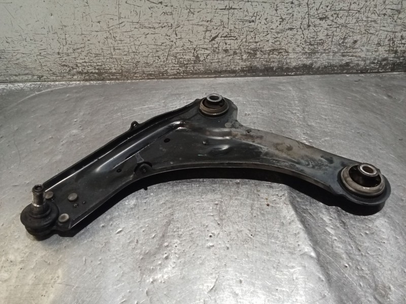 Recambio de brazo suspension inferior delantero izquierdo para renault laguna ii (bg0/1_) 1.9 dci (bg1a, bg1v) referencia OEM IA