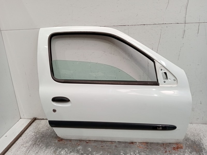 Recambio de puerta delantera derecha para renault clio ii (bb_, cb_) 1.2 (bb0a, bb0f, bb10, bb1k, bb28, bb2d, bb2h, cb0a,... ref