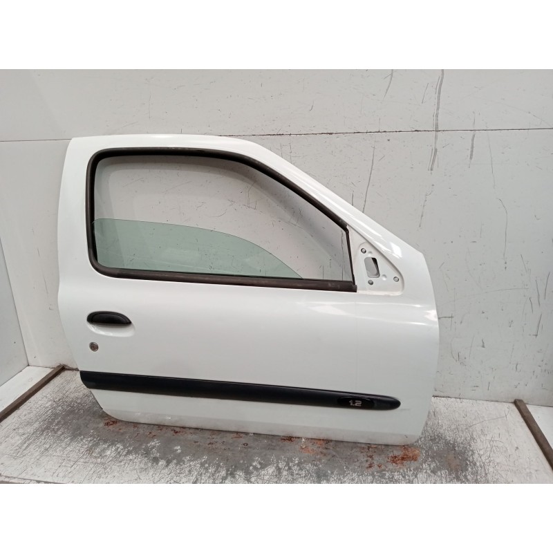Recambio de puerta delantera derecha para renault clio ii (bb_, cb_) 1.2 (bb0a, bb0f, bb10, bb1k, bb28, bb2d, bb2h, cb0a,... ref