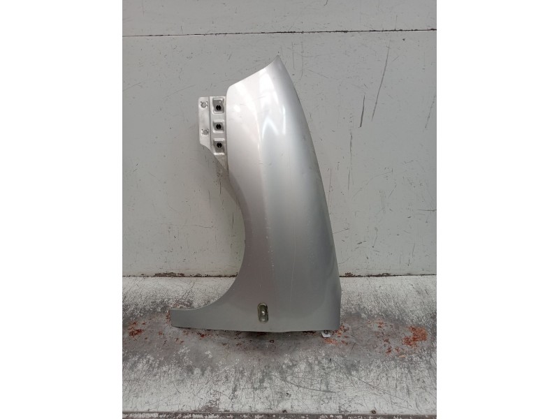 Recambio de aleta delantera izquierda para seat ibiza iii (6l1) 1.4 16v referencia OEM IAM   