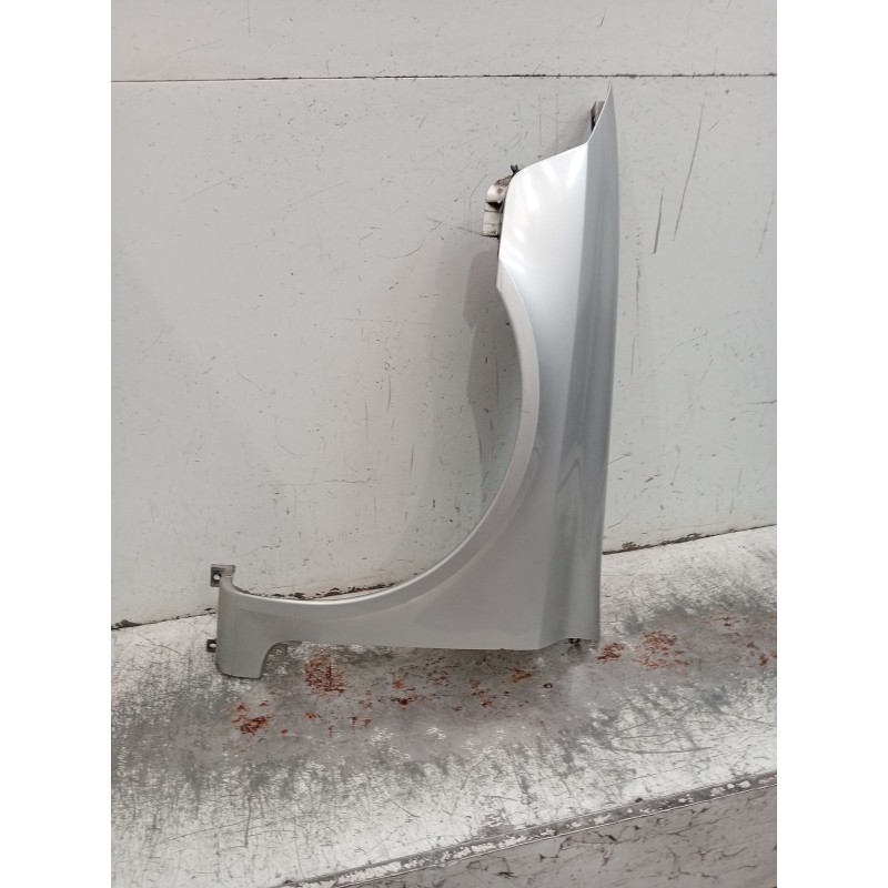 Recambio de aleta delantera izquierda para renault laguna ii (bg0/1_) 1.9 dci (bg1a, bg1v) referencia OEM IAM   