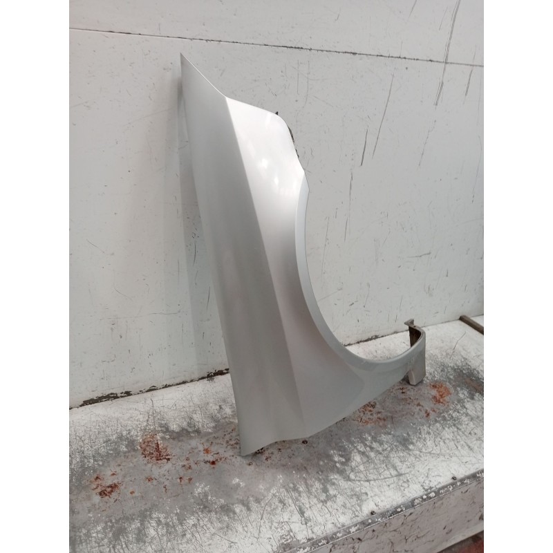 Recambio de aleta delantera derecha para renault laguna ii (bg0/1_) 1.9 dci (bg1a, bg1v) referencia OEM IAM   