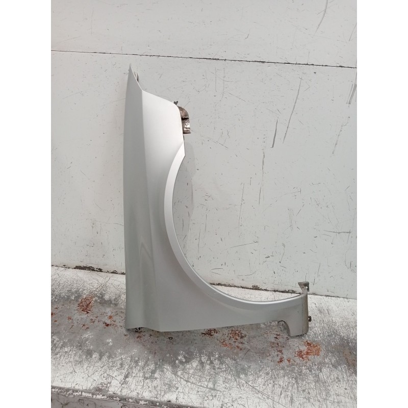 Recambio de aleta delantera derecha para renault laguna ii (bg0/1_) 1.9 dci (bg1a, bg1v) referencia OEM IAM   