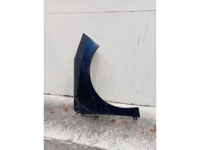 Recambio de aleta delantera derecha para peugeot 308 premium referencia OEM IAM   