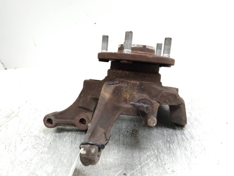 Recambio de mangueta delantera izquierda para nissan almera tino (v10m) 1.8 16v cat referencia OEM IAM   