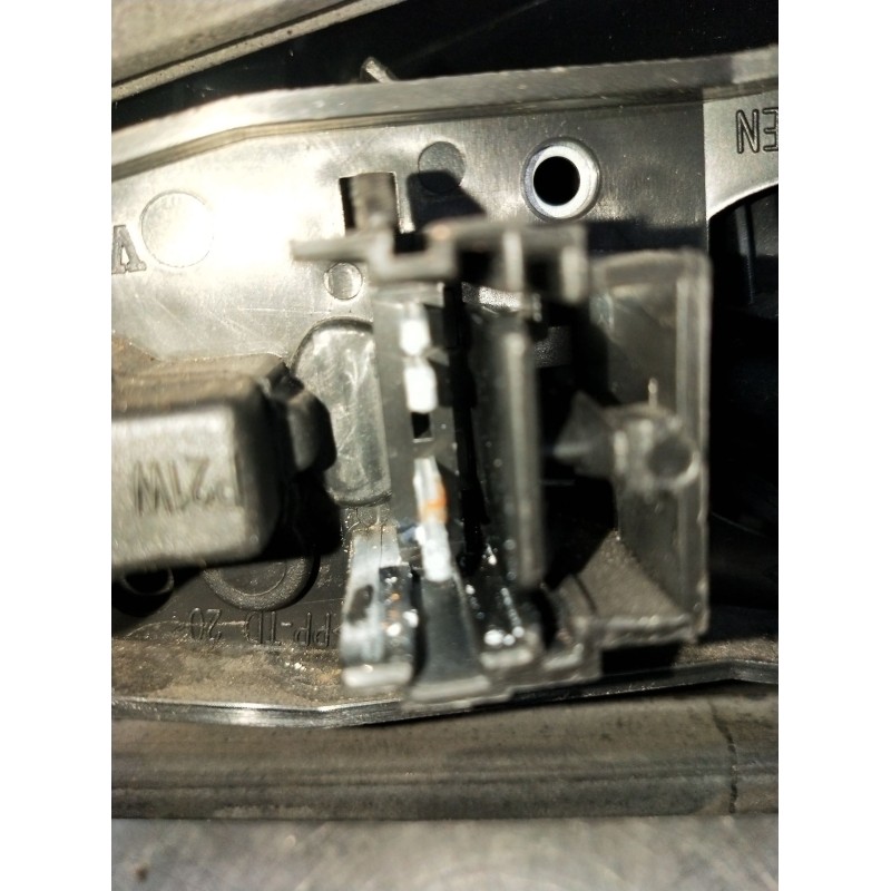 Recambio de piloto trasero izquierdo para renault laguna ii (bg0/1_) 1.9 dci (bg1a, bg1v) referencia OEM IAM   2005