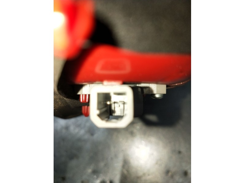 Recambio de piloto trasero derecho interior para alfa romeo 147 (937_) 1.9 jtdm 8v (937.axd1a, 937.axu1a, 937.bxu1a) referencia 