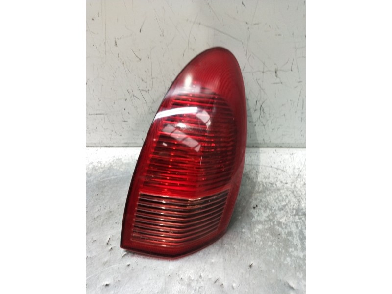 Recambio de piloto trasero izquierdo para alfa romeo 147 (937_) 1.9 jtdm 8v (937.axd1a, 937.axu1a, 937.bxu1a) referencia OEM IAM