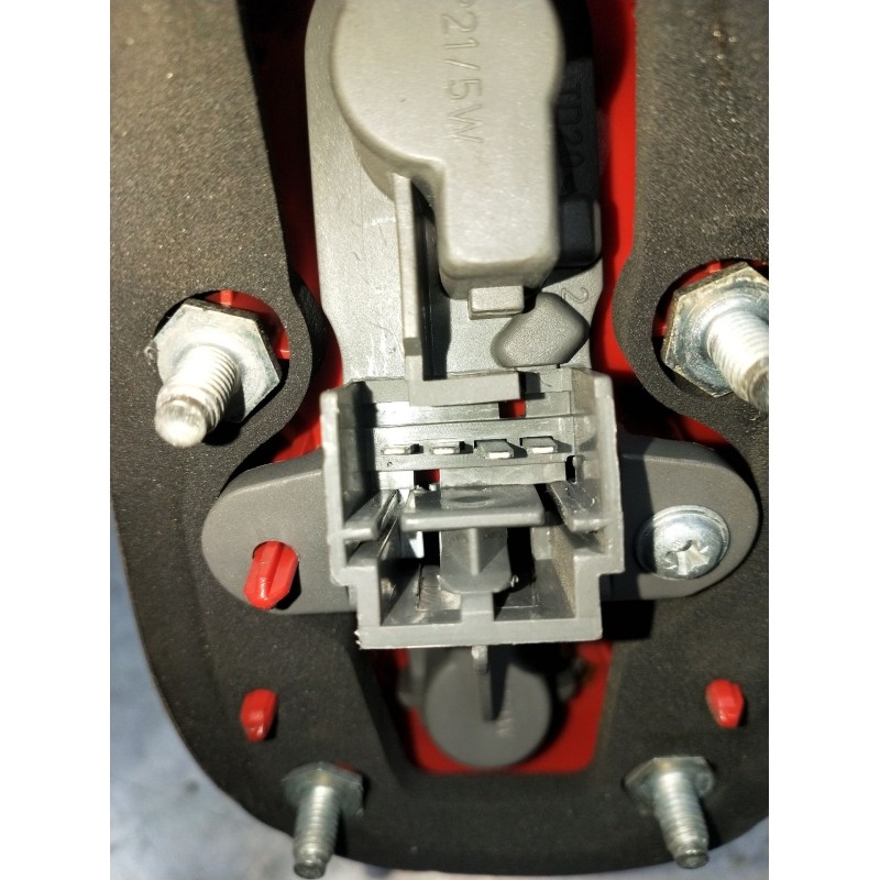 Recambio de piloto trasero izquierdo para alfa romeo 147 (937_) 1.9 jtdm 8v (937.axd1a, 937.axu1a, 937.bxu1a) referencia OEM IAM