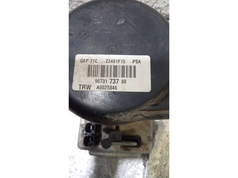 Recambio de bomba direccion para citroen c5 berlina exclusive referencia OEM IAM 9673173780  