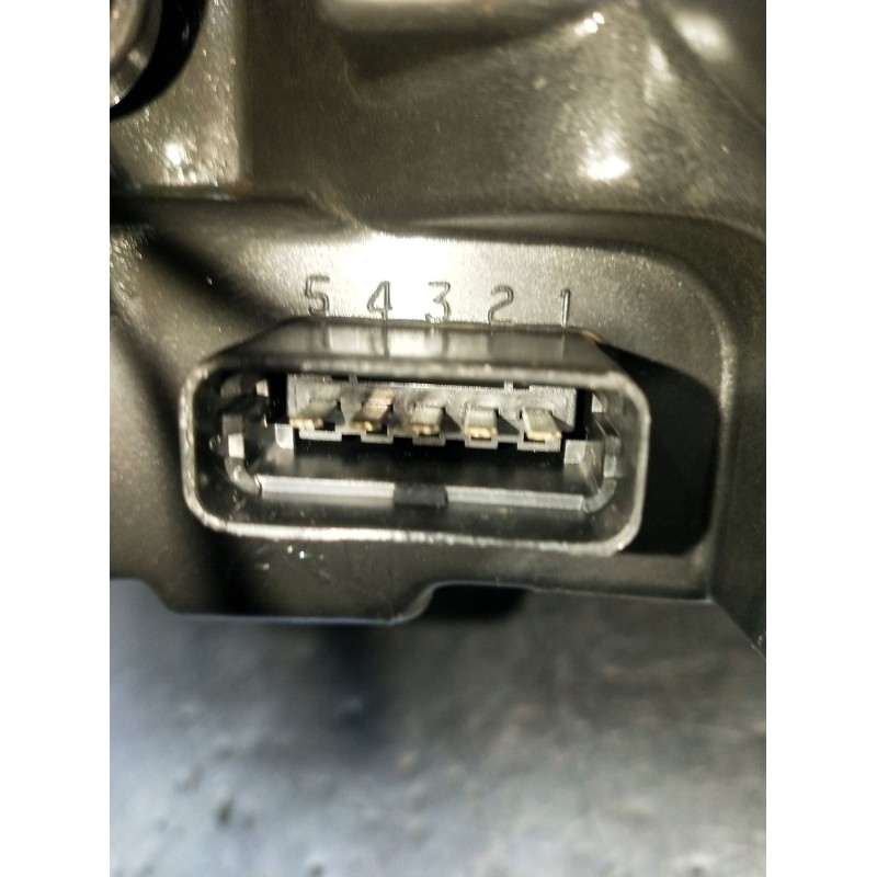 Recambio de faro derecho para renault laguna ii (bg0/1_) 1.9 dci (bg1a, bg1v) referencia OEM IAM   2005