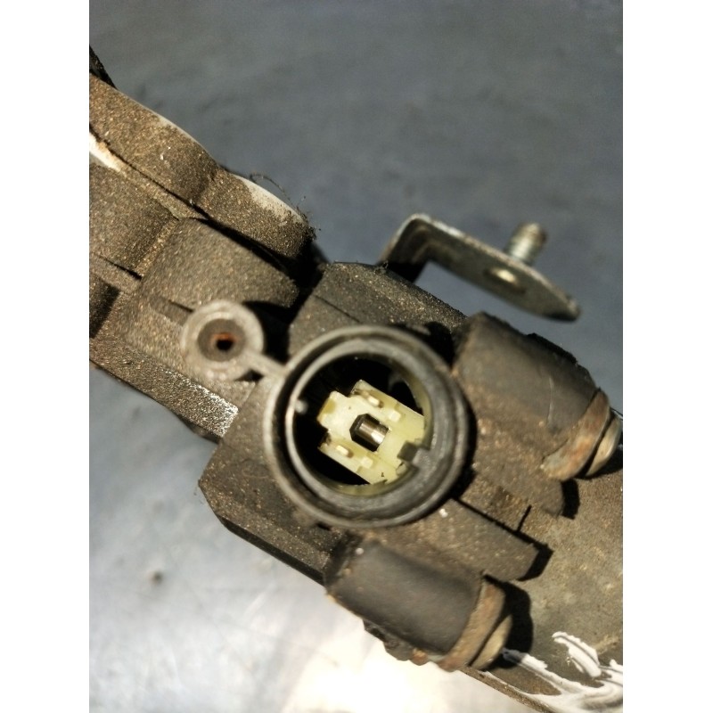 Recambio de elevalunas trasero derecho para renault laguna ii (bg0/1_) 1.9 dci (bg1a, bg1v) referencia OEM IAM 8200485202 5P 200