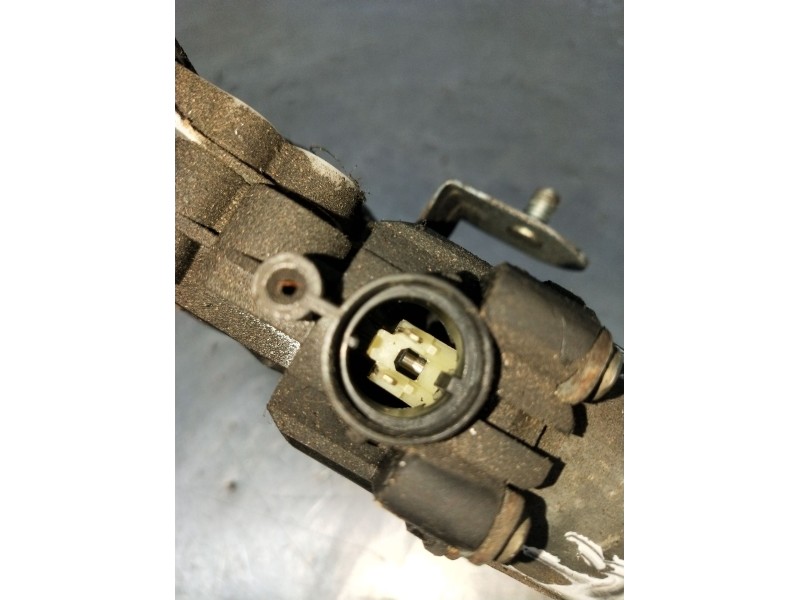 Recambio de elevalunas trasero derecho para renault laguna ii (bg0/1_) 1.9 dci (bg1a, bg1v) referencia OEM IAM 8200485202 5P 200